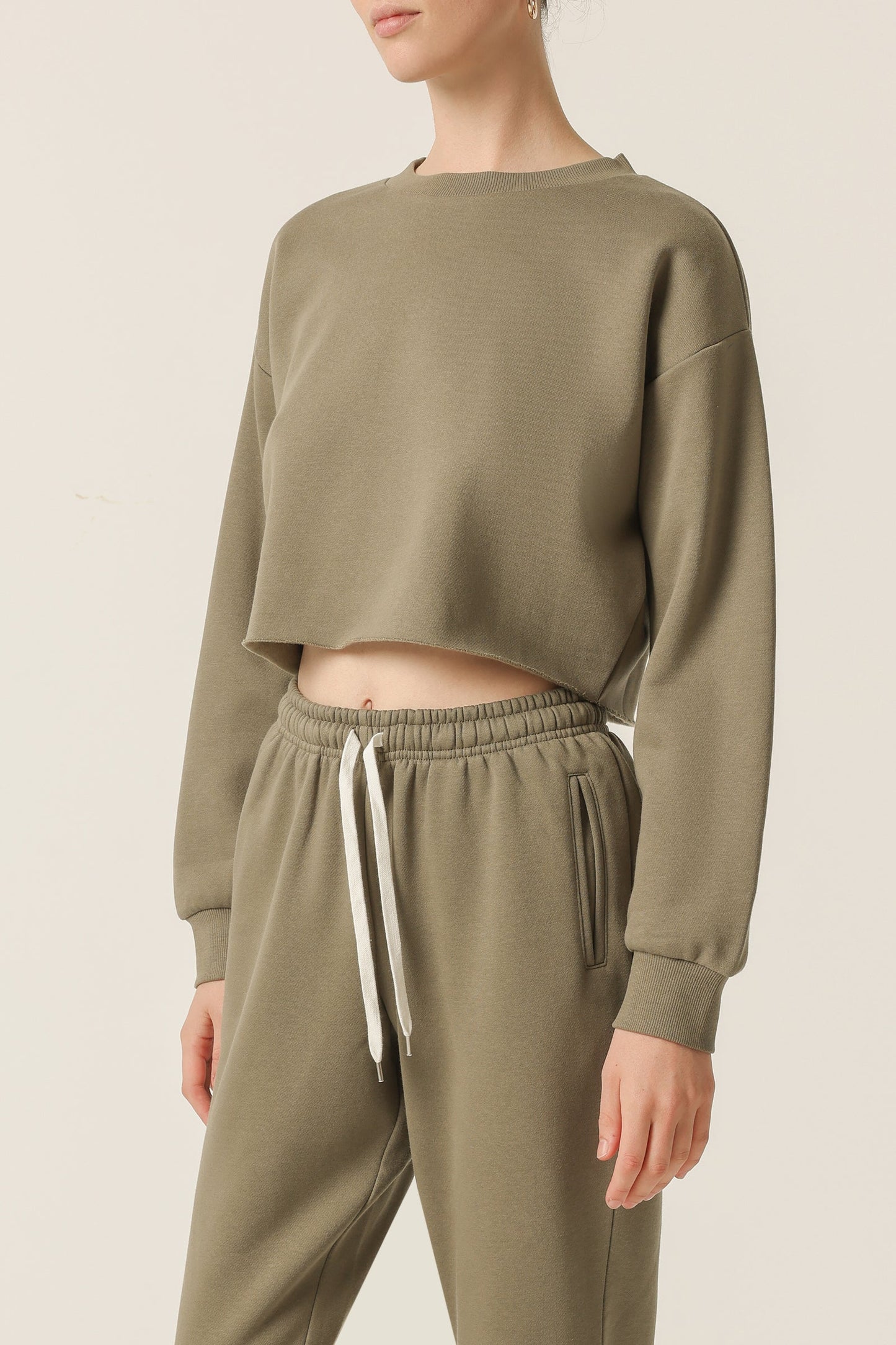 CARTER CLASSIC CROP SWEAT