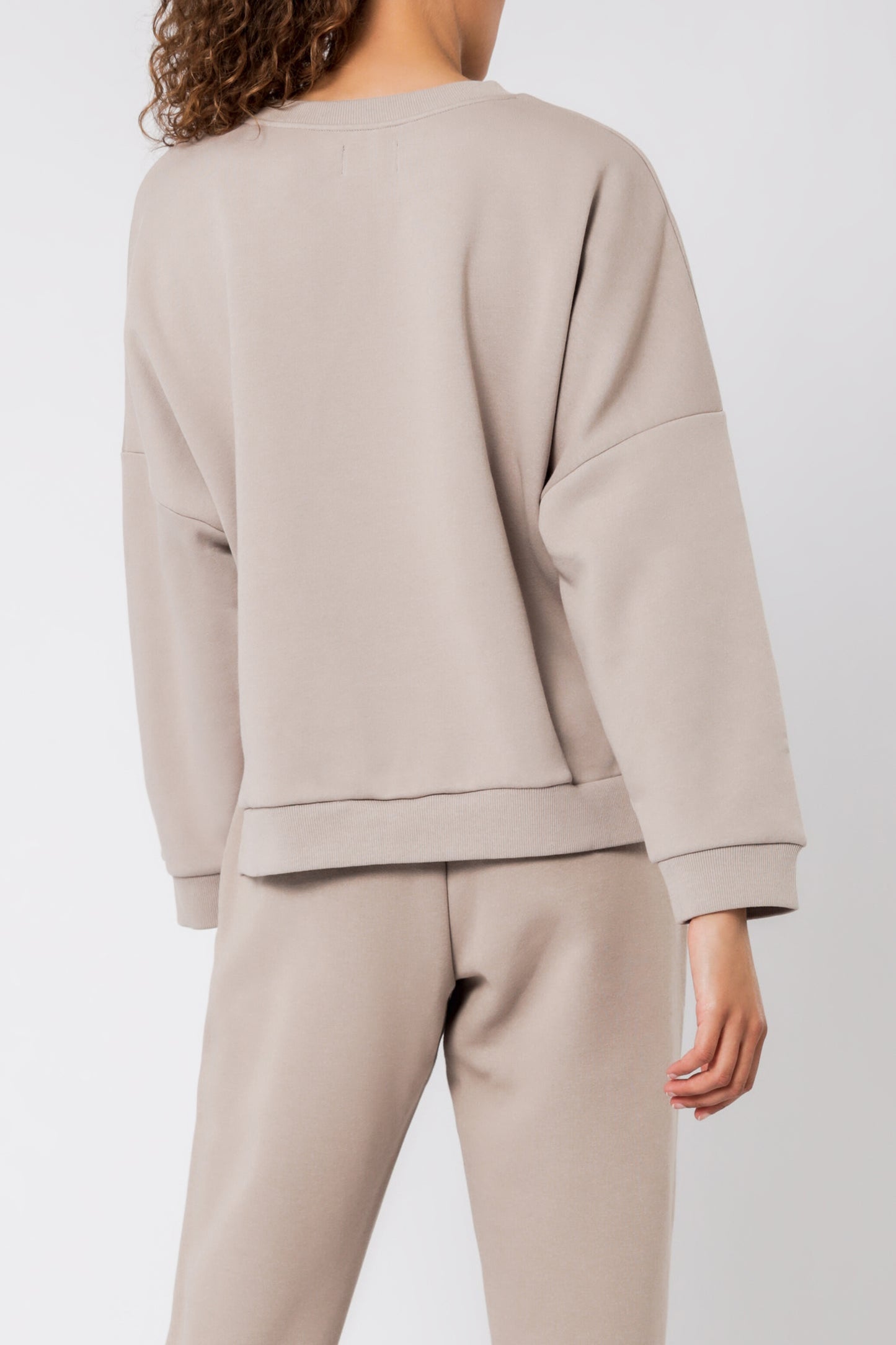 CARTER CLASSIC OVERSIZED SWEAT