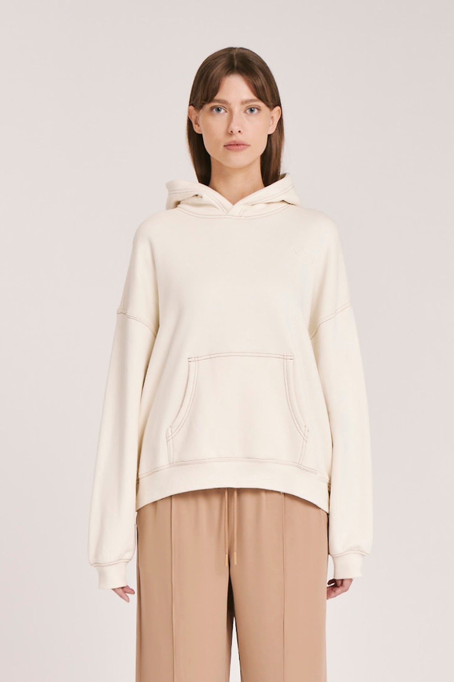 BEAU HOODIE