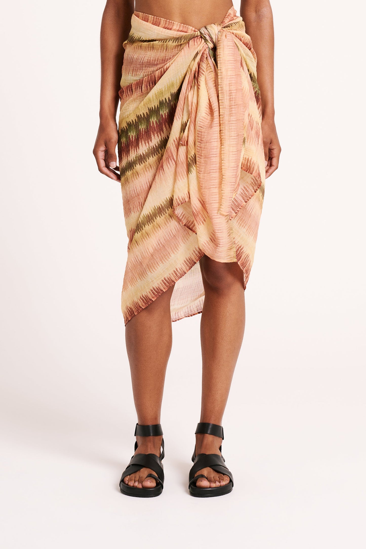AKIRA SARONG