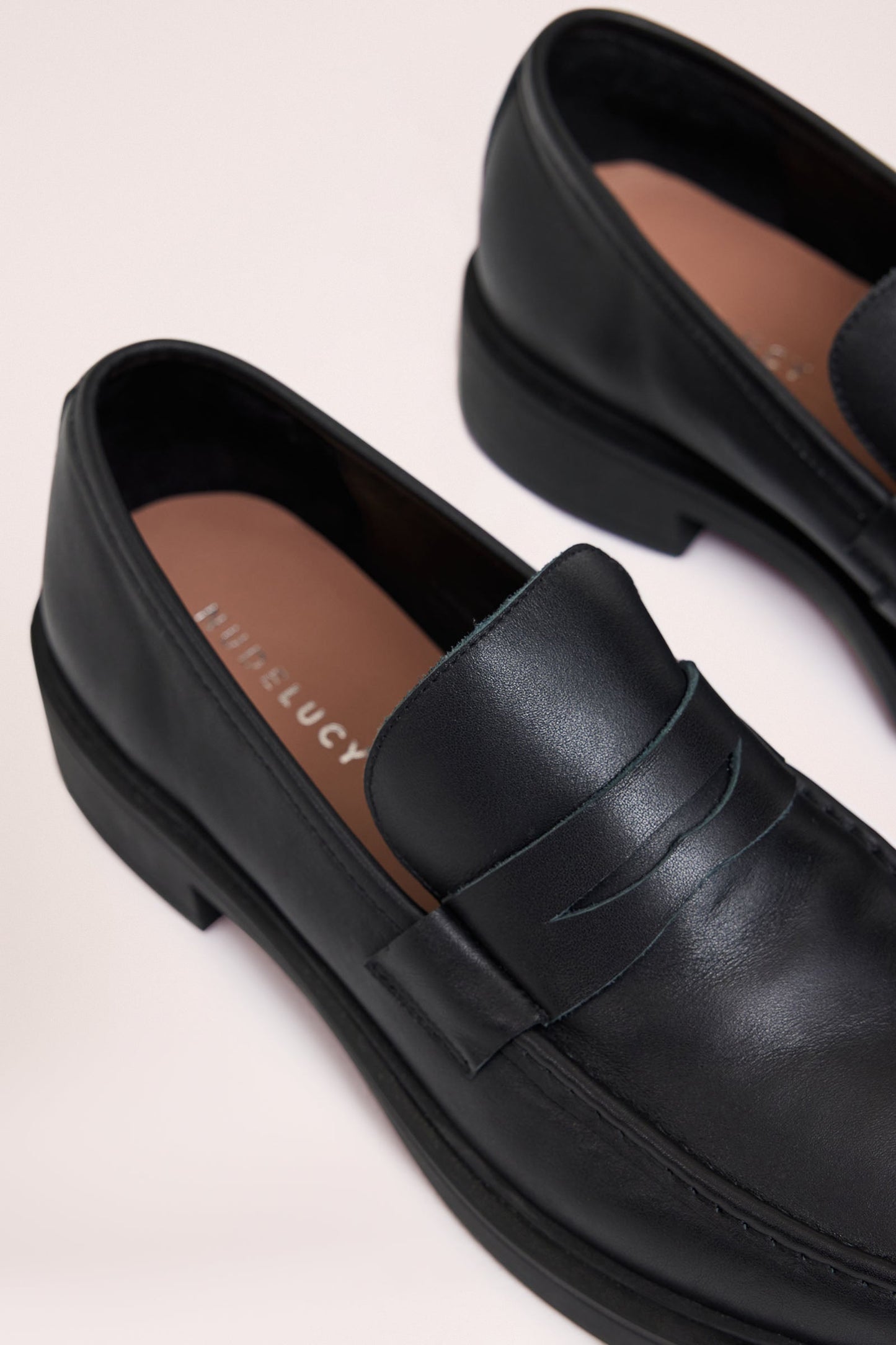 ALLEGRA LEATHER LOAFER