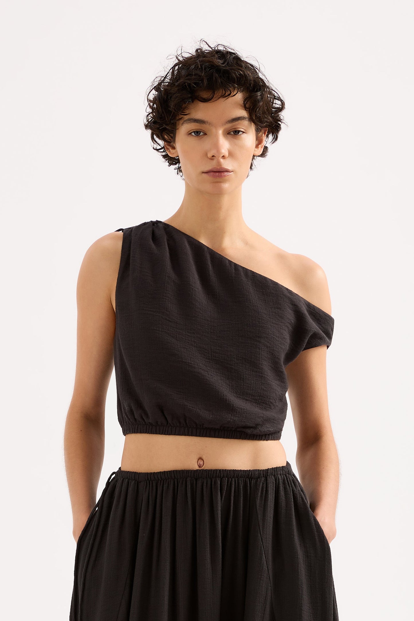 AMBROSE TOP