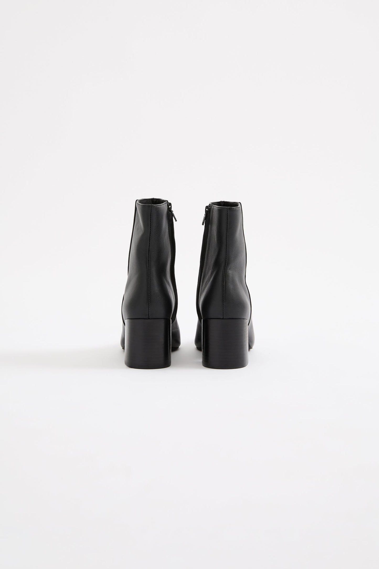 ARLO LEATHER BOOT