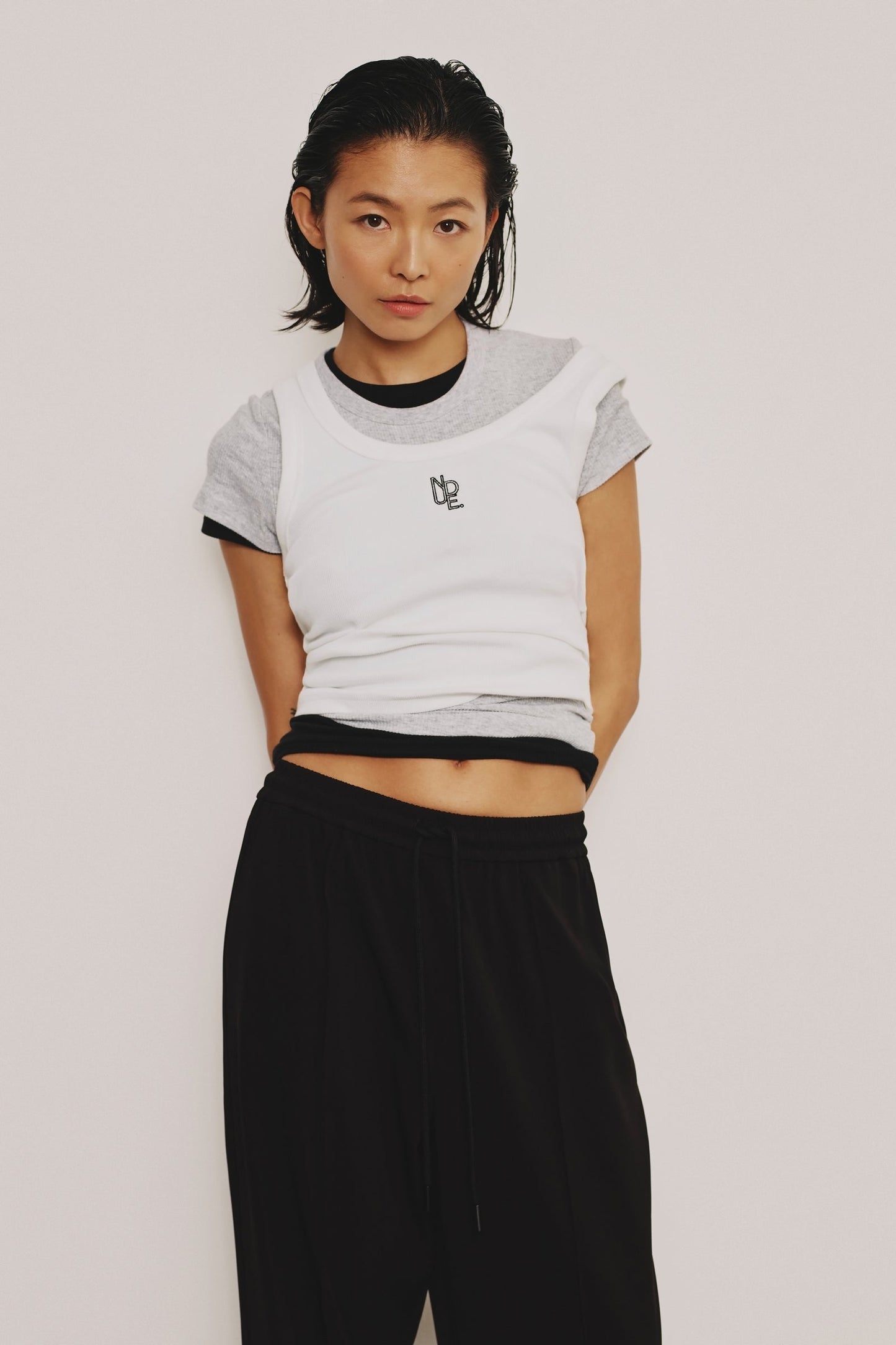 ORGANIC EMBLEM SINGLET