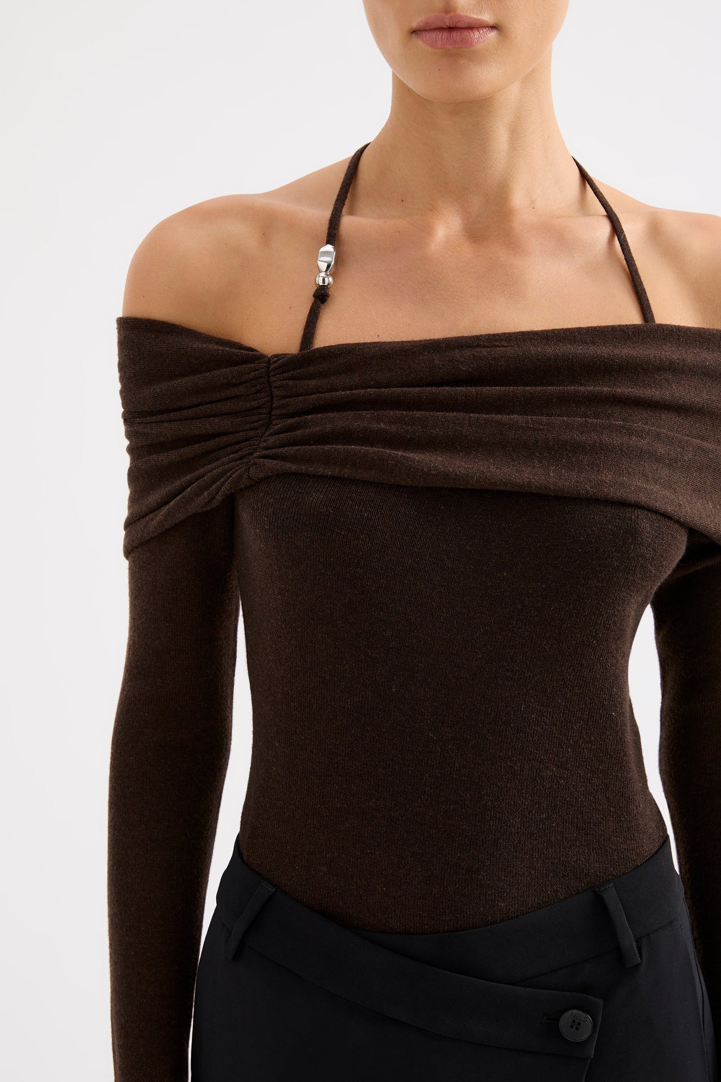 SERINE OFF SHOULDER KNIT