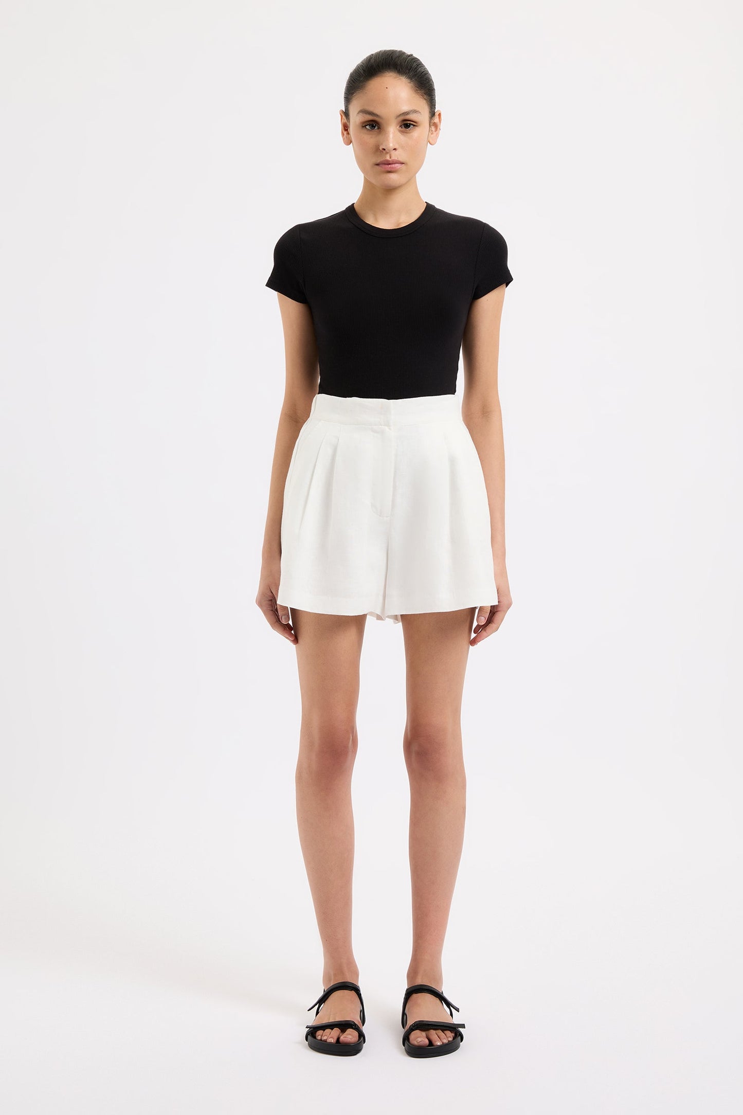 THILDA TAILORED SHORT